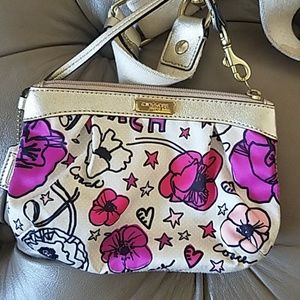 Coach poppy floral pouch